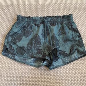 Aerie Palm Print Active Shorts